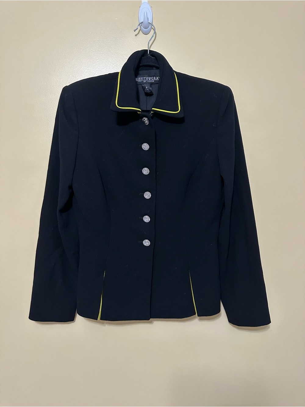 St. John Griffith Gray VTG Wool Knit Jacket Hem Vents Yellow Trim Women 8 Black
